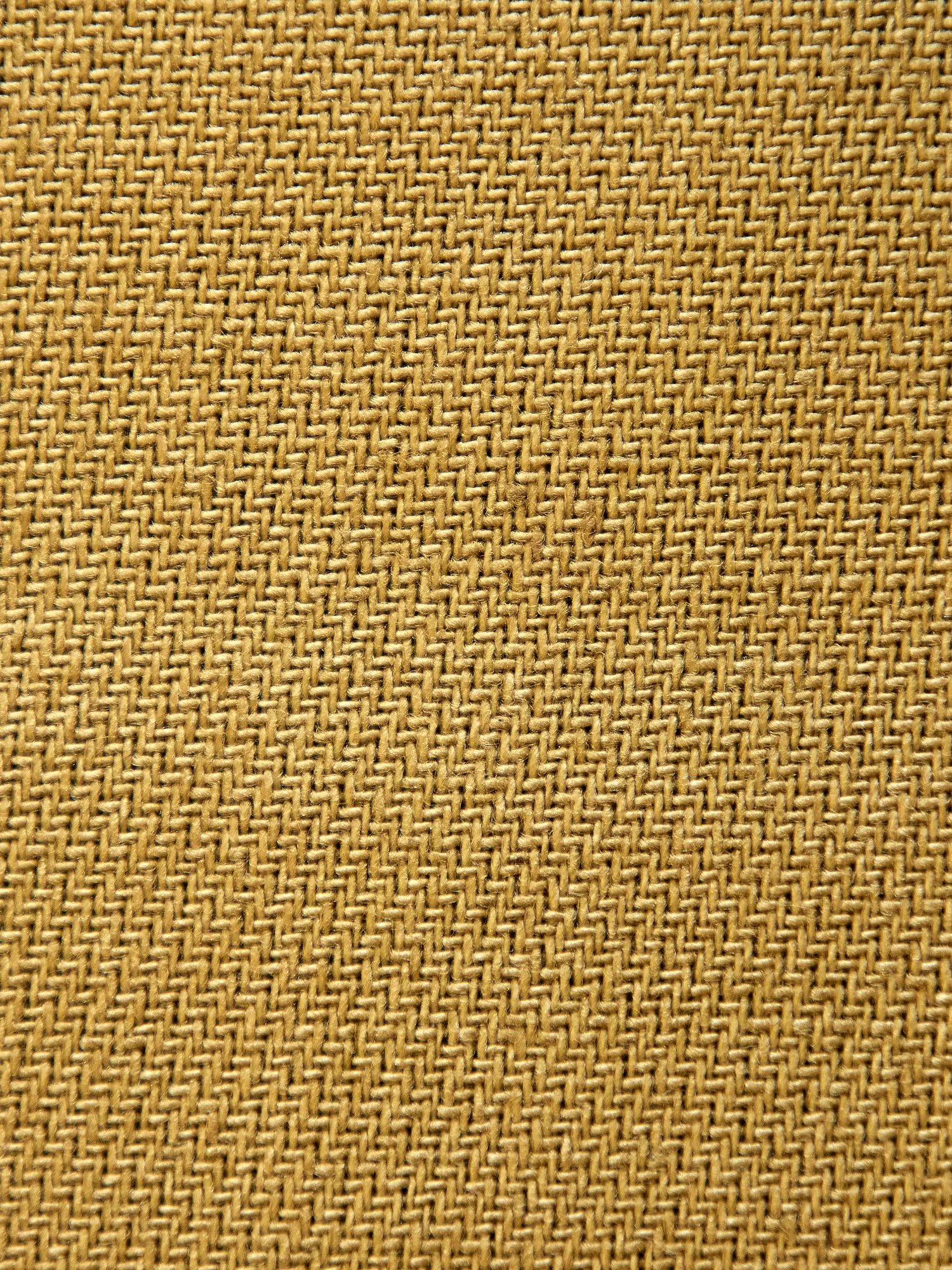 Twill at macro range, warp and weft resolved thread by thread