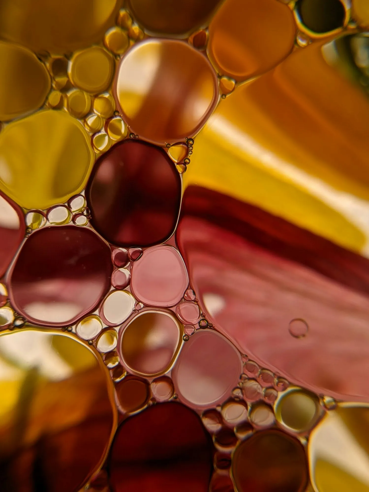 A drop of oil sitting on the cloth and leaving no mark